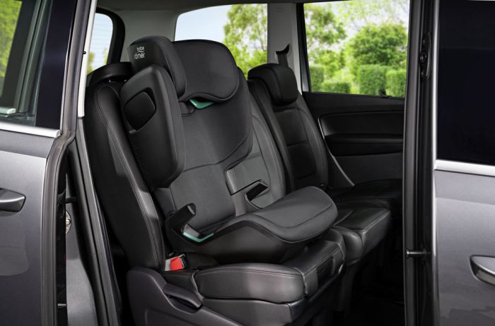 Автокрісло BRITAX-ROMER KIDFIX Mi-SIZE Cosmos Black