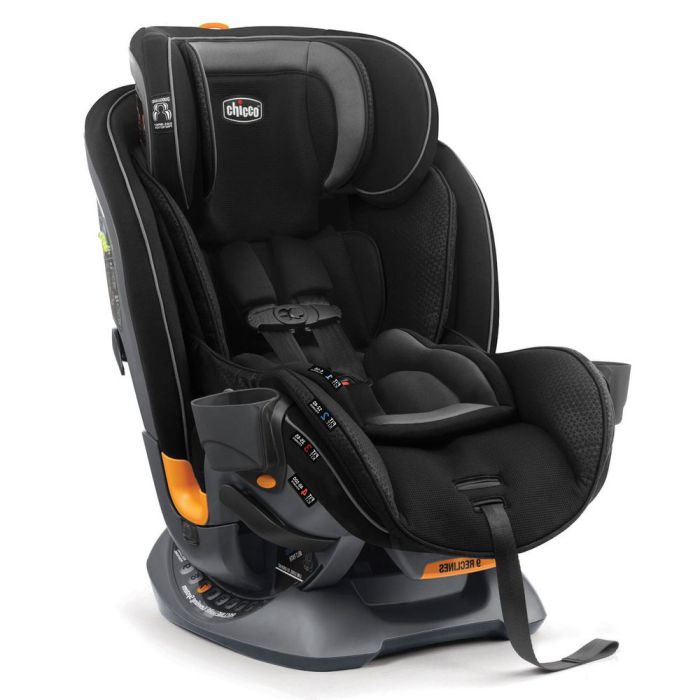 Автокресло Chicco Fit4 черный